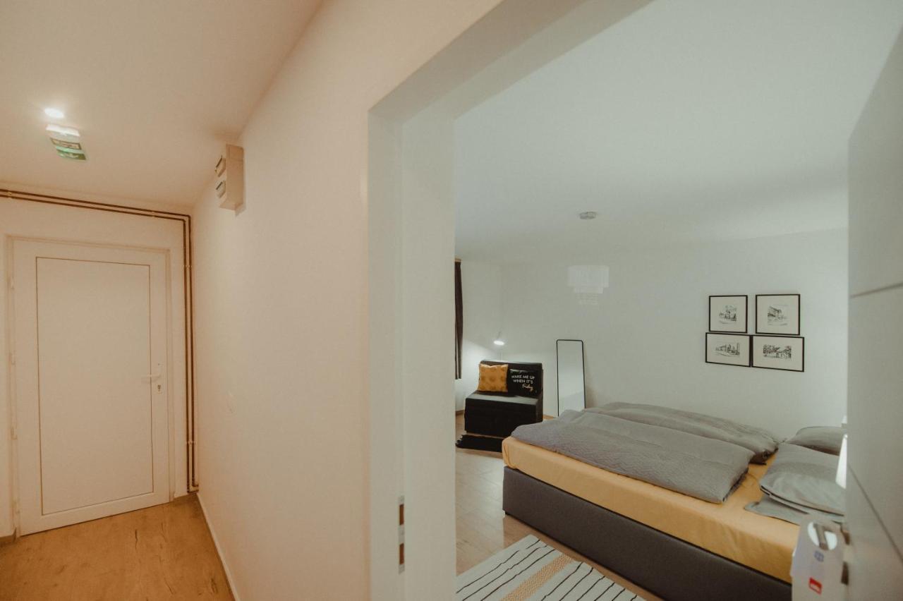Kucica Apartment Dakovo Luaran gambar