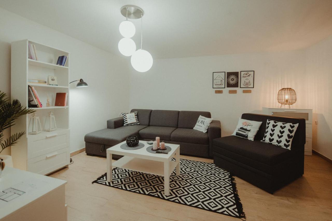 Kucica Apartment Dakovo Luaran gambar